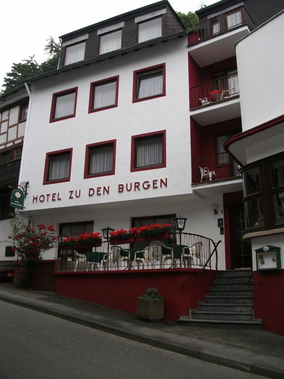 Hotel Zu Den Burgen Камп-Борнхофен Номер фото